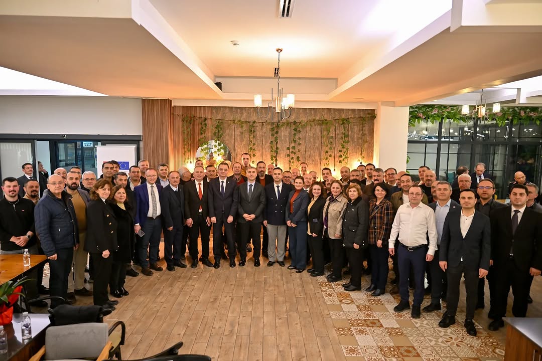 Uşak Valiliği'nden Dr. Naci Aktaş'ın UTSO İftar Programına Katılımı