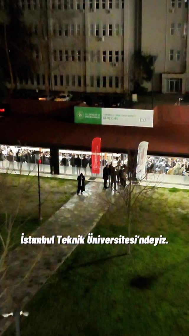 İstanbul Teknik Üniversitesi Kampüsünde Gençlerle Birlikte Gönül Sofrası Kuruldu