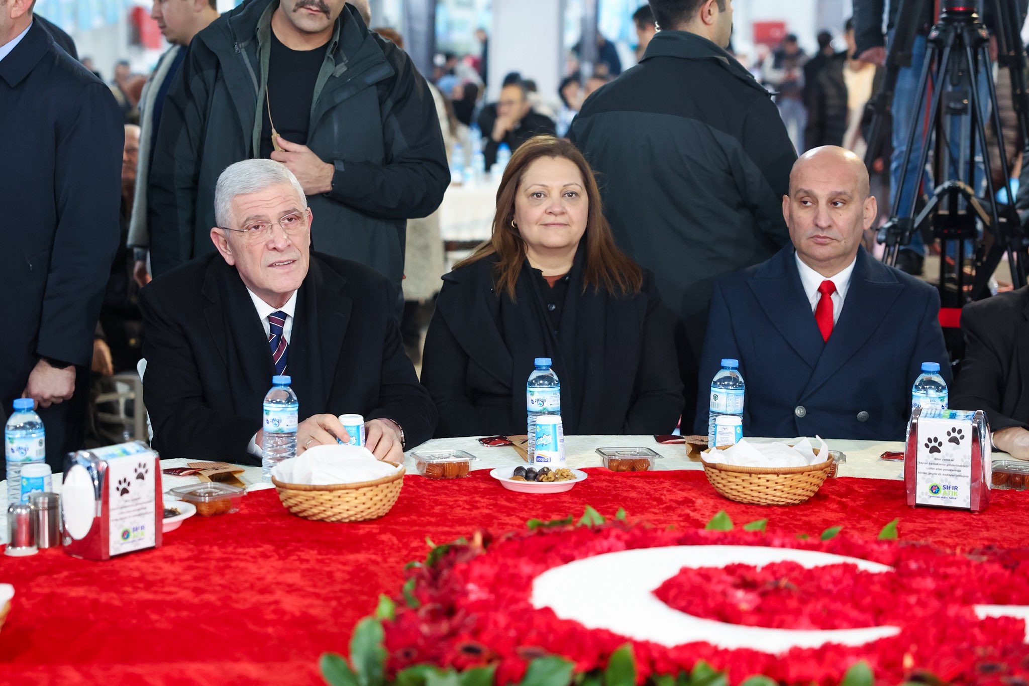 İYİ Parti'den Ramazan İftarı