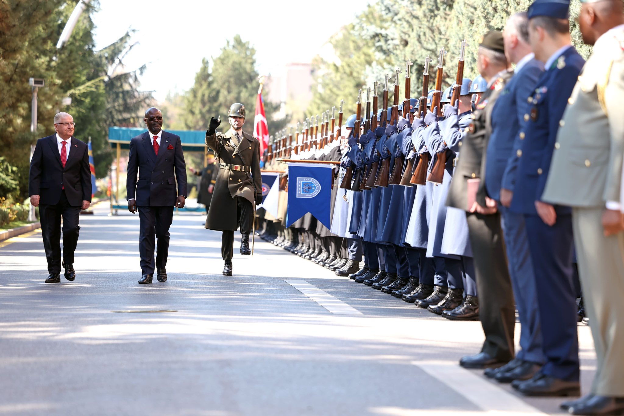 Milli Savunma Bakanı Güler, Congo Savunma Bakanı'nı ağırladı