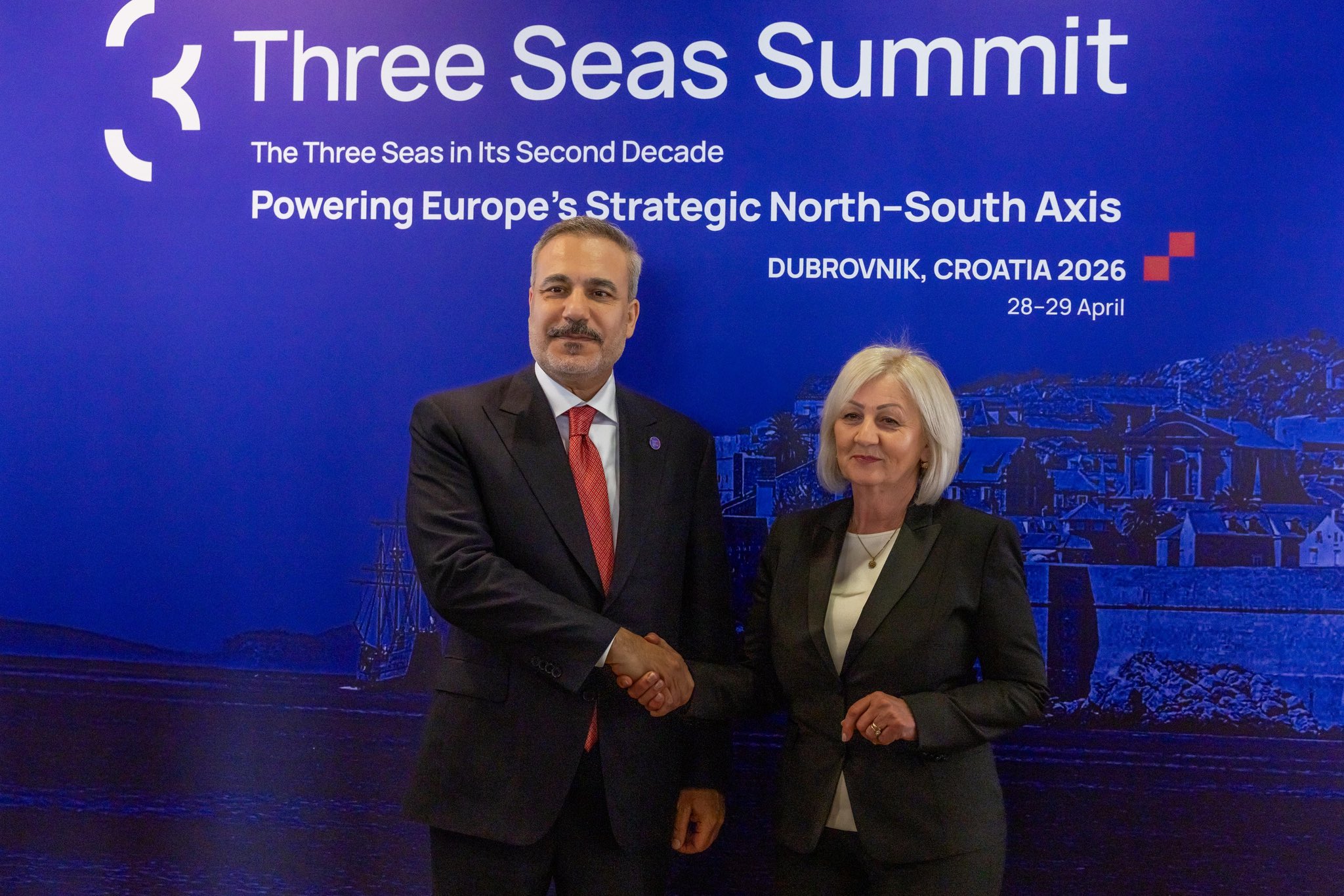 Hakan Fidan, Bosna-Hersek Başbakanı ile görüştü