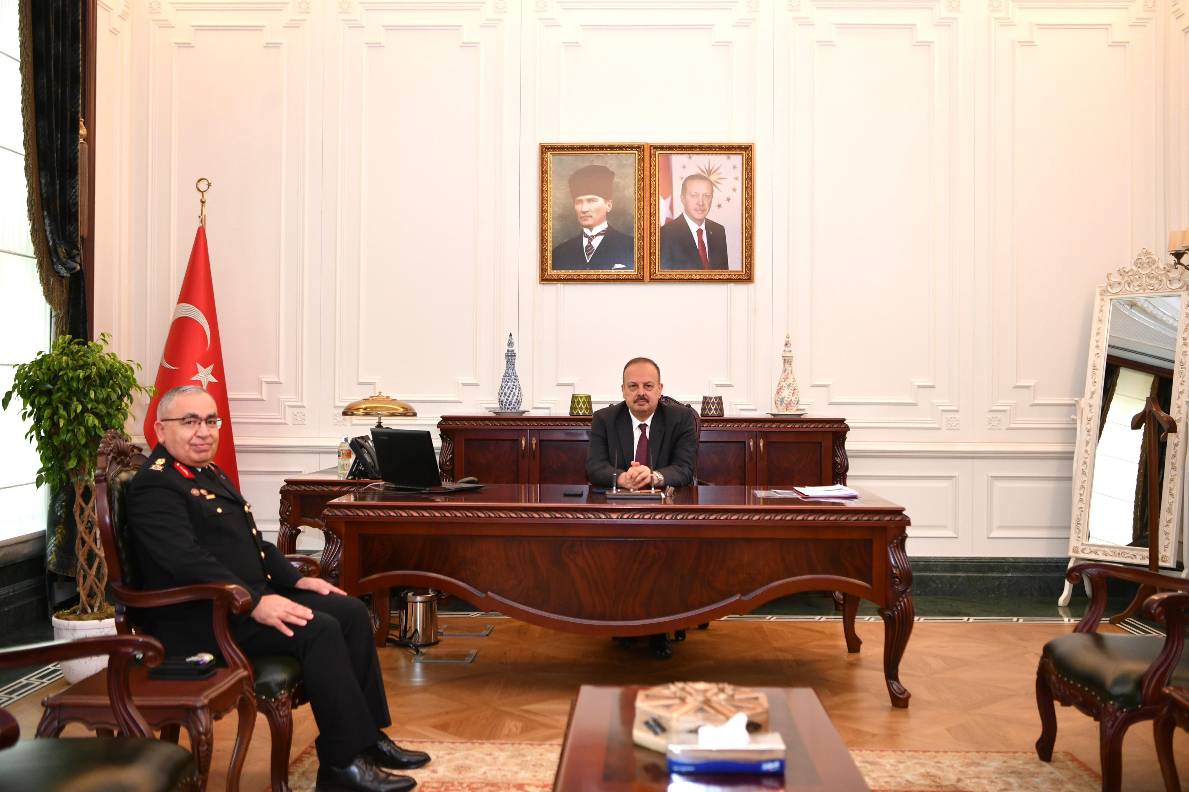 Vali Canbolat, Jandarma Genel Komutanı ile görüştü