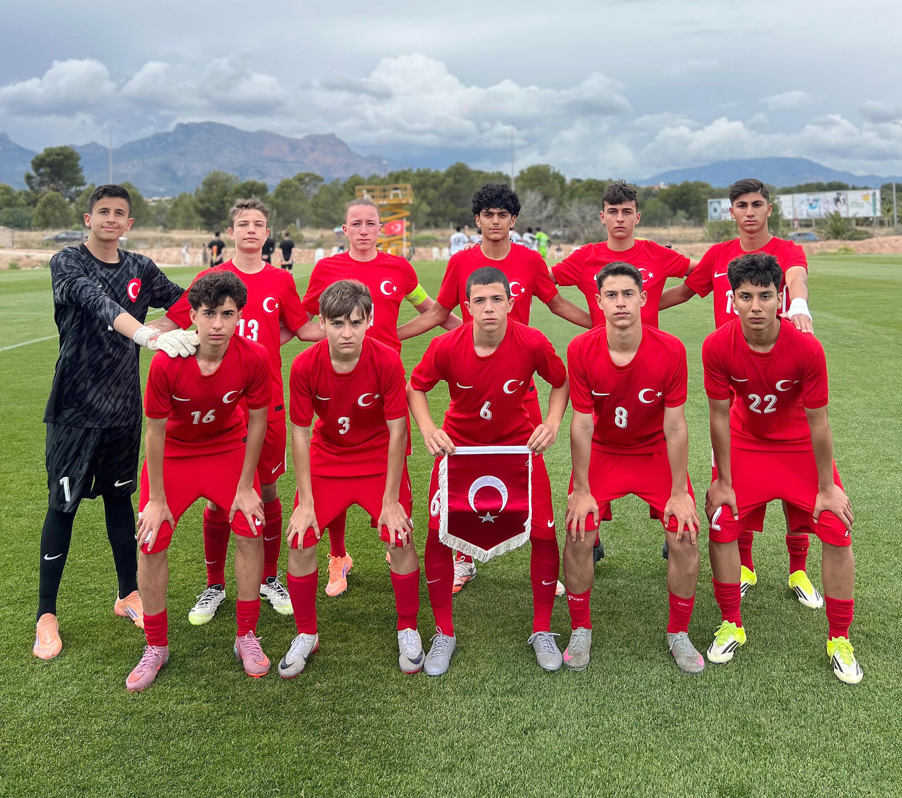 U14 Milli Takım, Birleşik Arap Emirlikleri'ni Yendi
