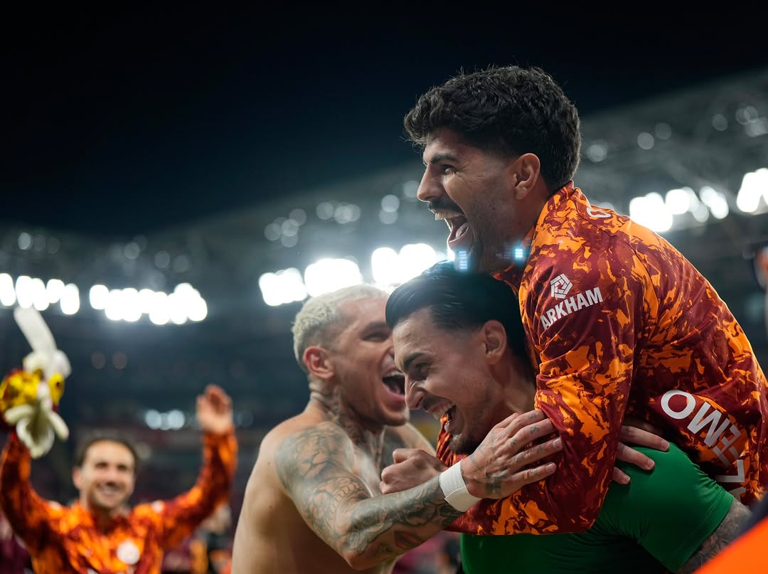 Galatasaray Spor Kulübü, Taraftarlarına 'Bizi İzlemeye Devam Edin' Çağrısında Bulundu