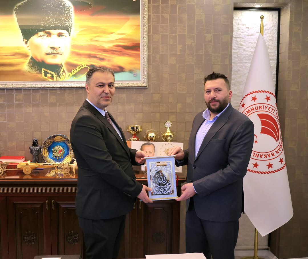 Akharım Belediye Başkanı Süleyman KAYNAK, İl Müdürümüz Özkan PARLAK'a Ziyarette Bulundu