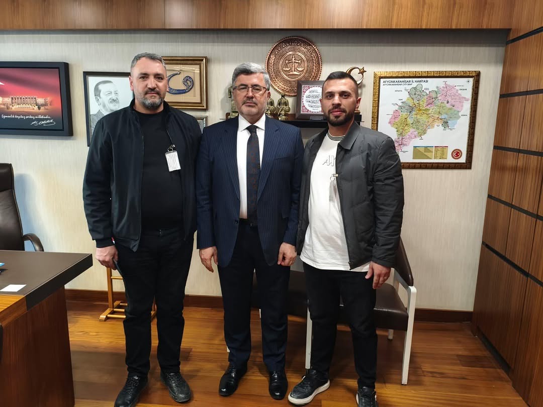Afyonkarahisar İş İnsanı Mehmet Şahin ve Ortak Kenan Ceylan Meclis'te Misafir Edildi