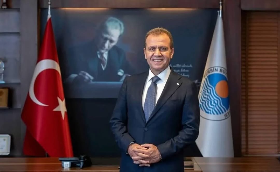 Türkiye Belediyeler Birliği Olağan Genel Kurulu'nda Başkanlığa Seçilen Vahap Seçer'i Kutluyor