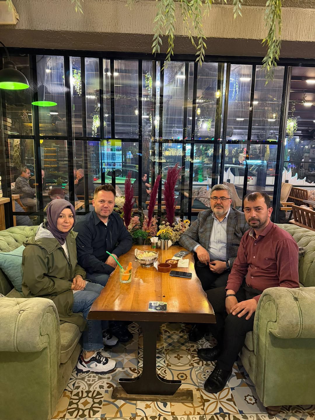 Afyonkarahisar'da Çay ve Ötesi İşletme Sahibi ve Gazeteci Bir Araya Geldi