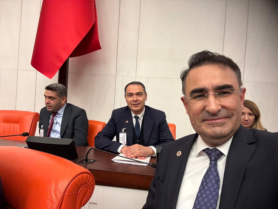 TOKİ Başkan Yardımcısı Dursun Baştürk Meclis'te