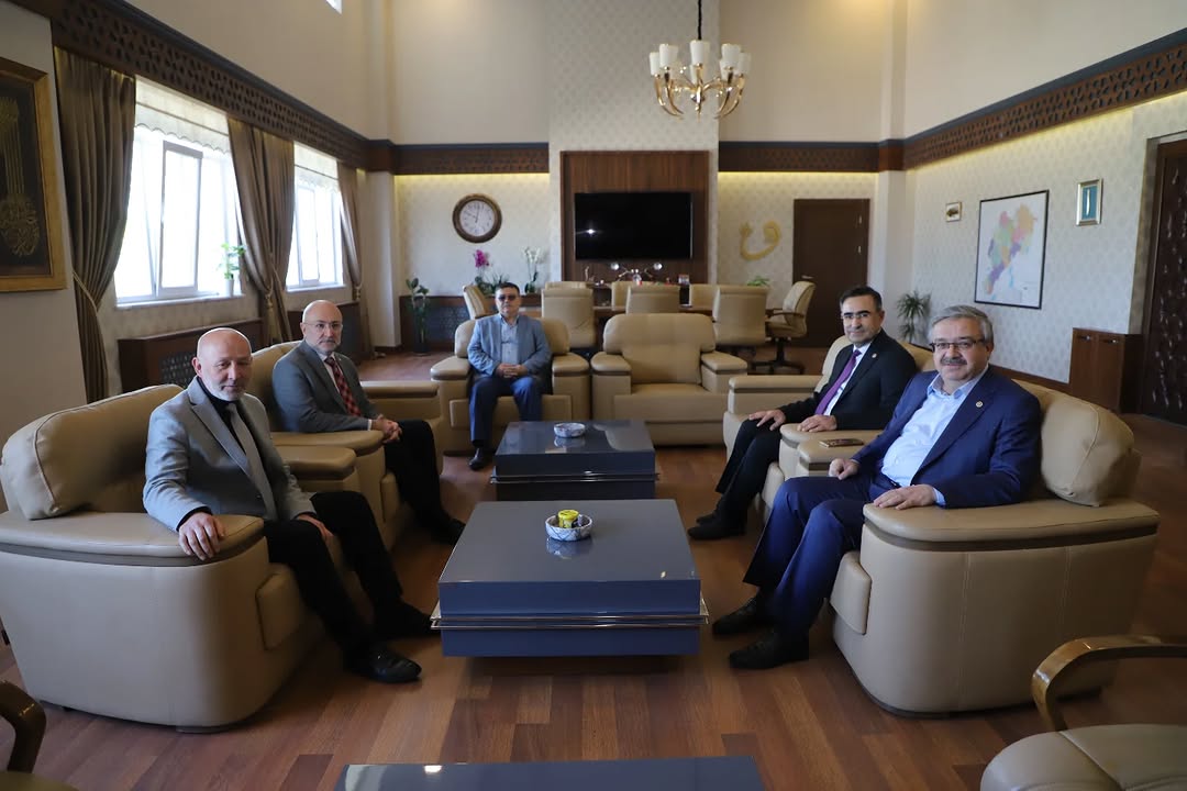 AK Parti Afyonkarahisar İl Başkanlığı, İl Genel Meclisi Başkanı Mehmet Siper'i Ziyaret Etti