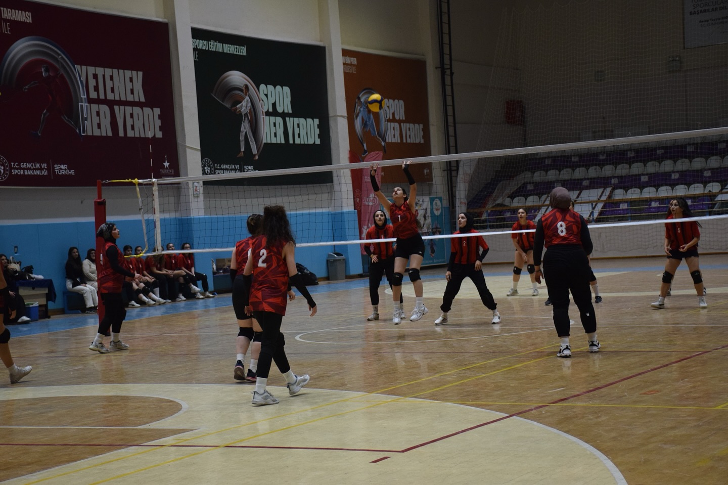 Tınaztepe'de YurtLig Voleybol Heyecanı Sürüyor