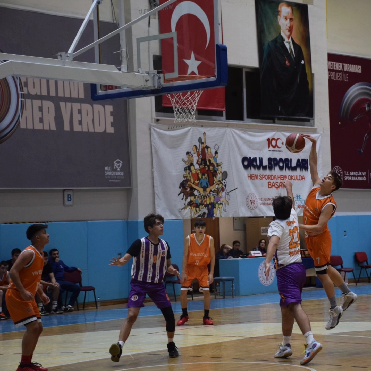 Afyonkarahisar'da Okul Sporları Basketbol Heyecanı Sona Erdi