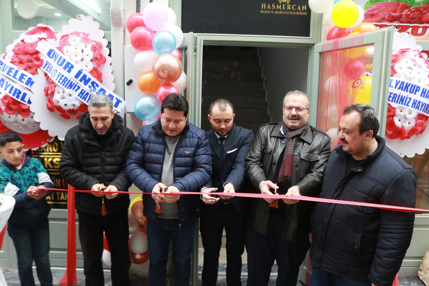 Bolvadin'de Yeni Hukuk Bürosunun Açılışı Gerçekleşti