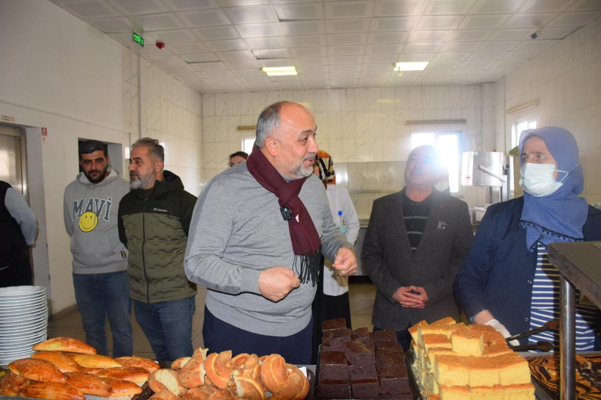 Afyonkarahisar'da Gençler ve H Müdürü Birlikte Gelecek İçin Kahvaltıda Buluştu