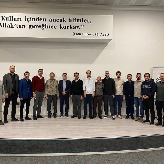 RÂVi Kitabı Konferansı: Dr. Muhammed Enes Topgül Afyon'da Okuyucularıyla Buluştu