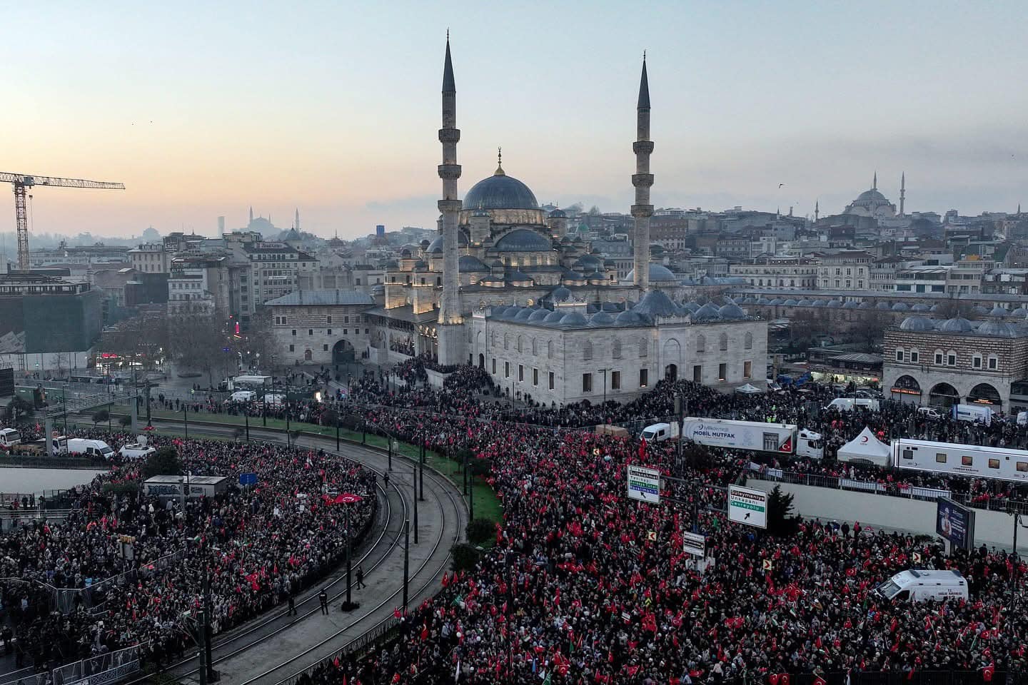 2025'e Emevi Mescidi ve Aksa Mesajı Damga Vurdu