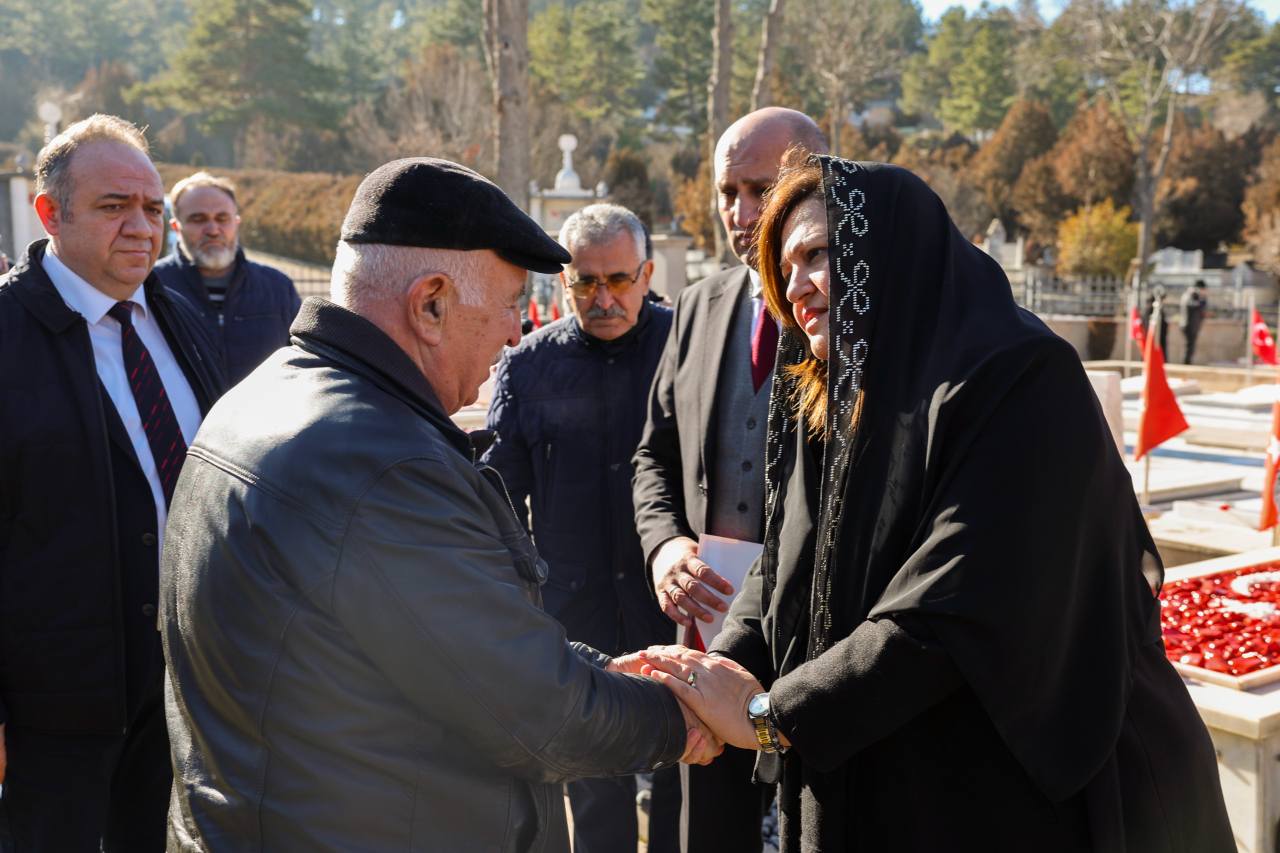 Afyonkarahisar Hava Şehitliği’nde Anlamlı Buluşma