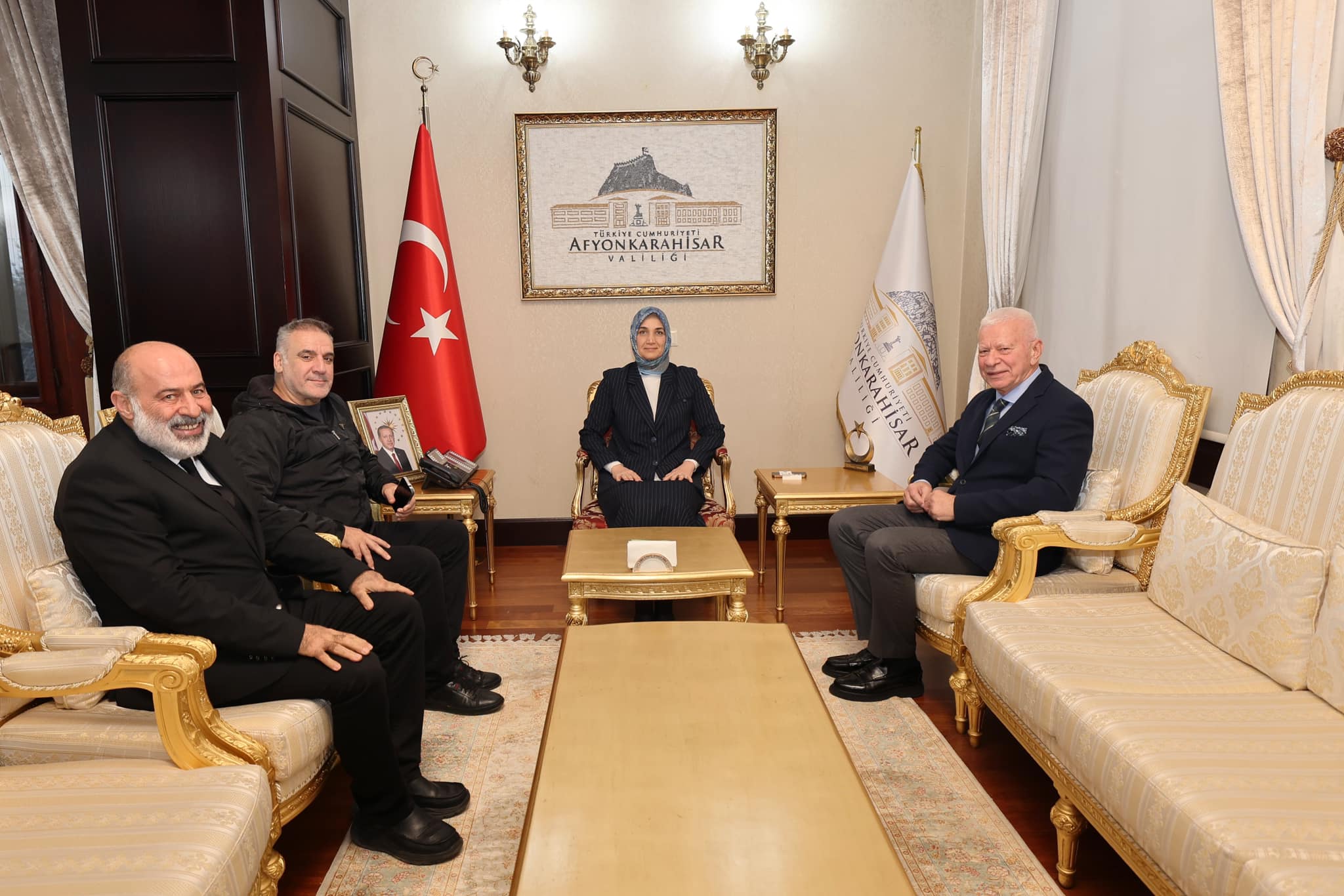 Vali Kübra Güran Yiğitbaşı, Motokros Federasyonu Temsilcilerini Ağırladı