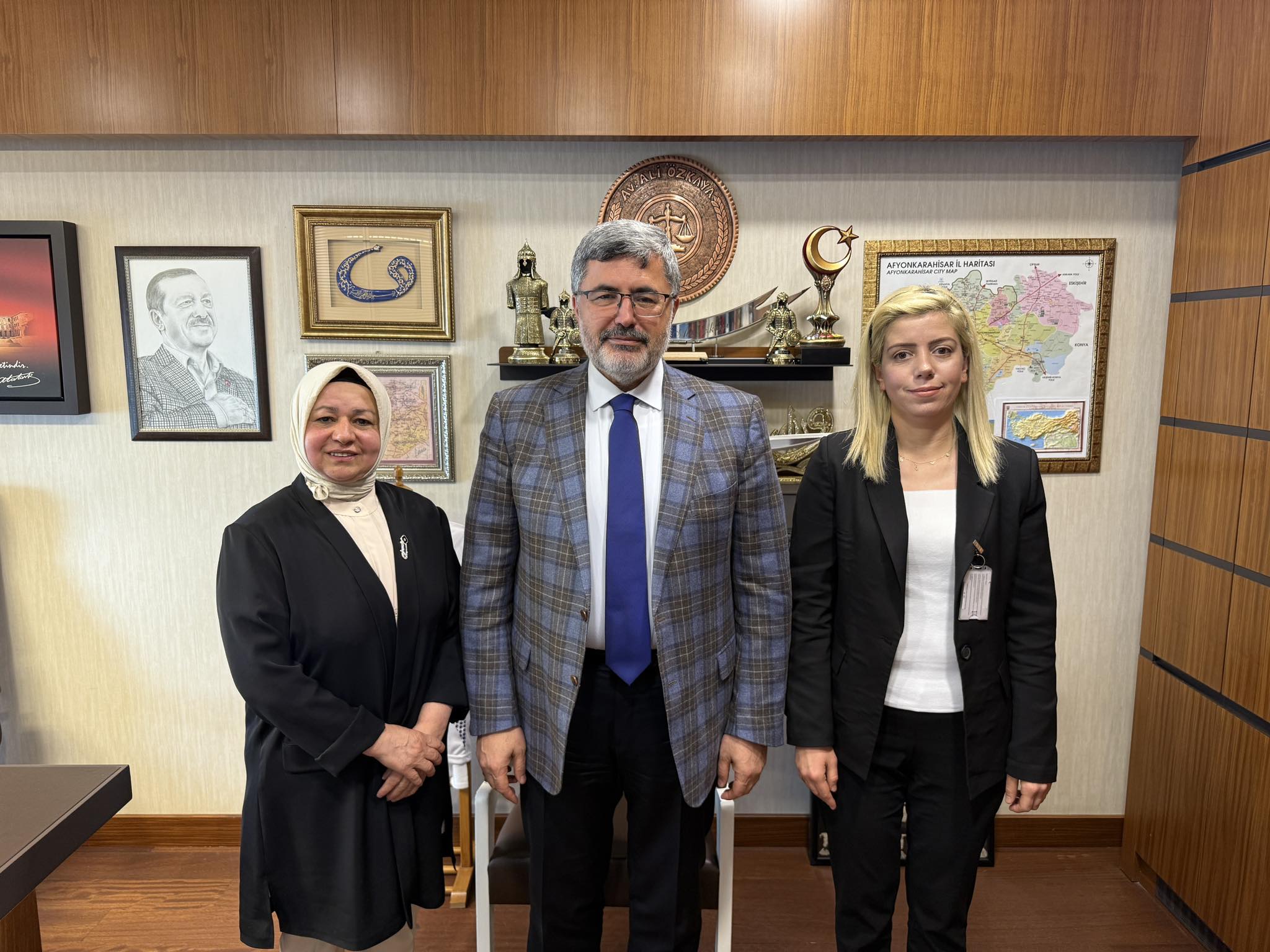 Özkaya'nın Meclis Ziyareti: Dinar'dan Ankara'ya Uzanan Bağlantı