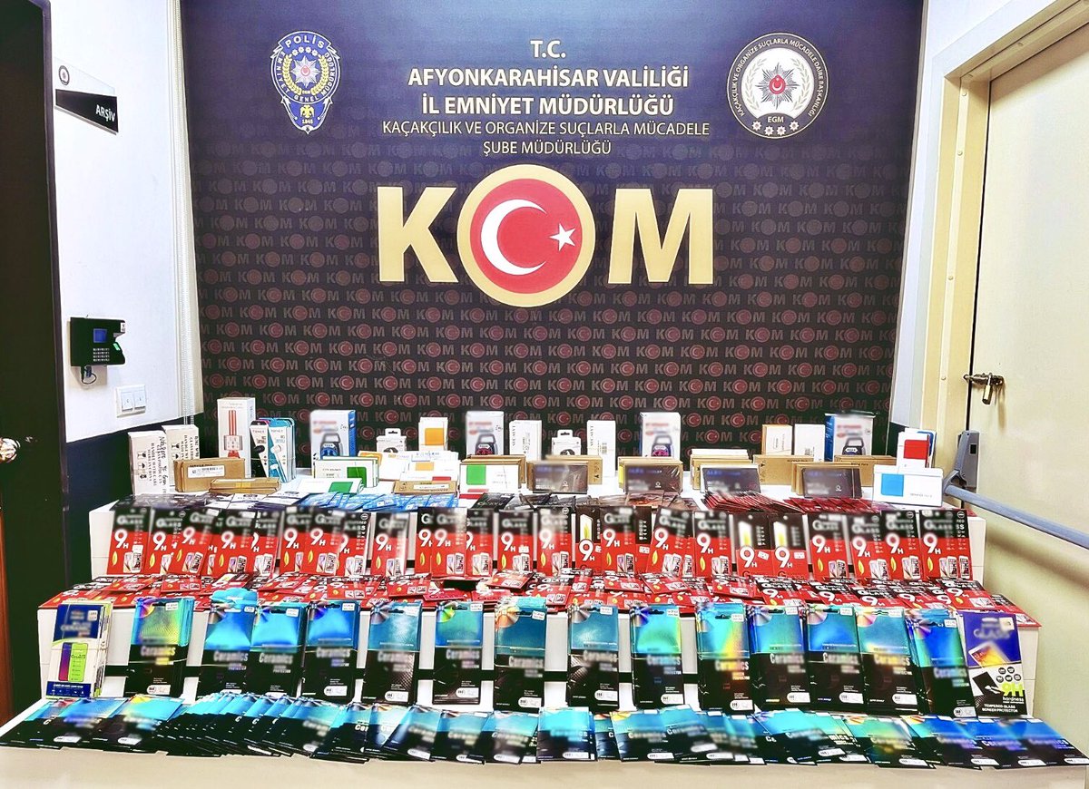 Afyonkarahisar'da Kaçakçılık Operasyonu: Gümrük Kaçağı Ele Geçirildi