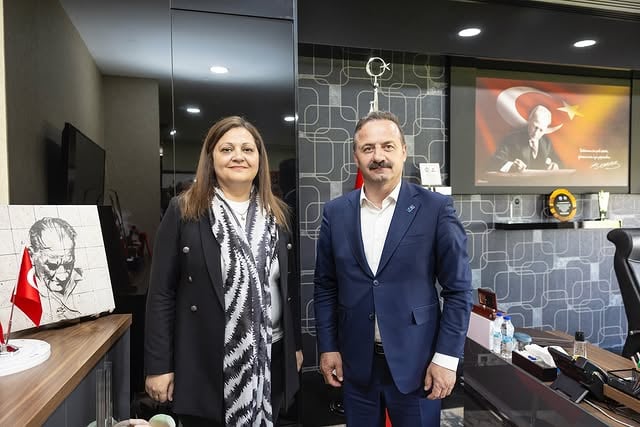Ana Parti Genel Başkanı Ağıralioğlu, Afyonkarahisar Belediye Başkanı Köksal'ı Ziyaret Etti