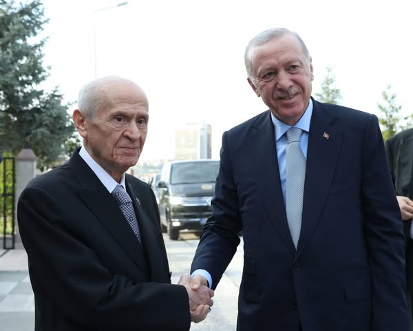 Cumhurbaşkanı Erdoğan, MHP Lideri Bahçeli'yi Ziyaret Etti