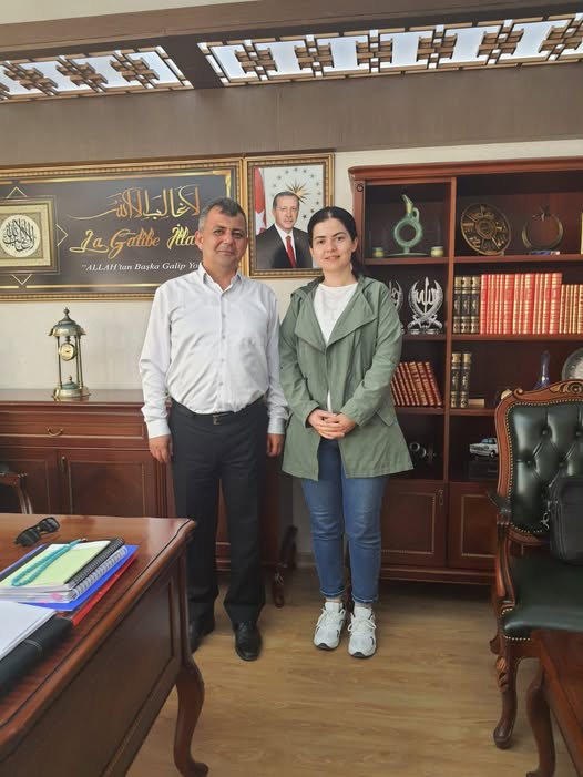 Emirdağ Belediyesi'nde Veda Ziyareti: Başkan Koyuncu'dan Ayrılan Mesai Arkadaşına Destek