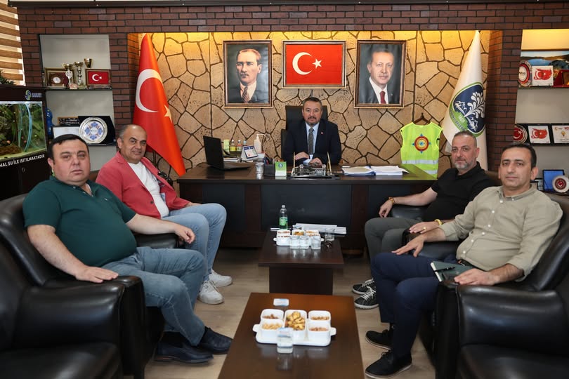 Sandıklı'da Seracılıkta Yeni Dönem: İhracatçı Birlik Başkanı ile Belediye İşbirliği