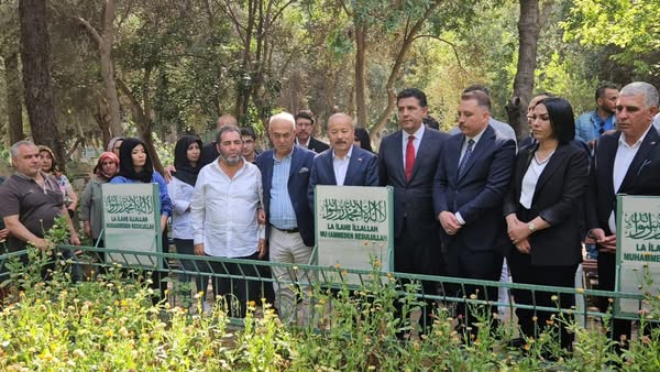 MHP Afyonkarahisar Milletvekili Taytak, Nihat Atlı'yı Kabri Başında Ziyaret Etti