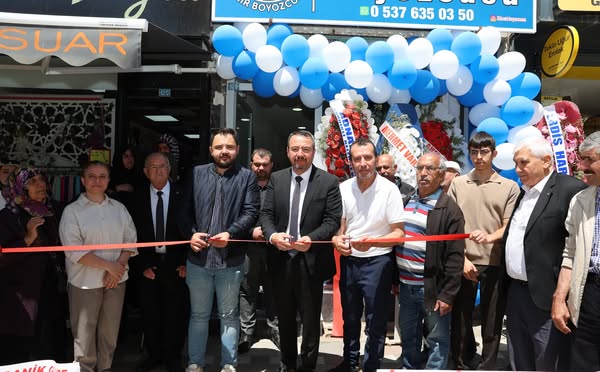 Sandıklı'ya Yeni Lezzet: 35 İzmir Boyozcusu Açıldı